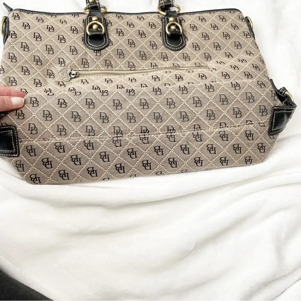 Dooney & Bourke tan logo brown large satchel zippers inner pockets